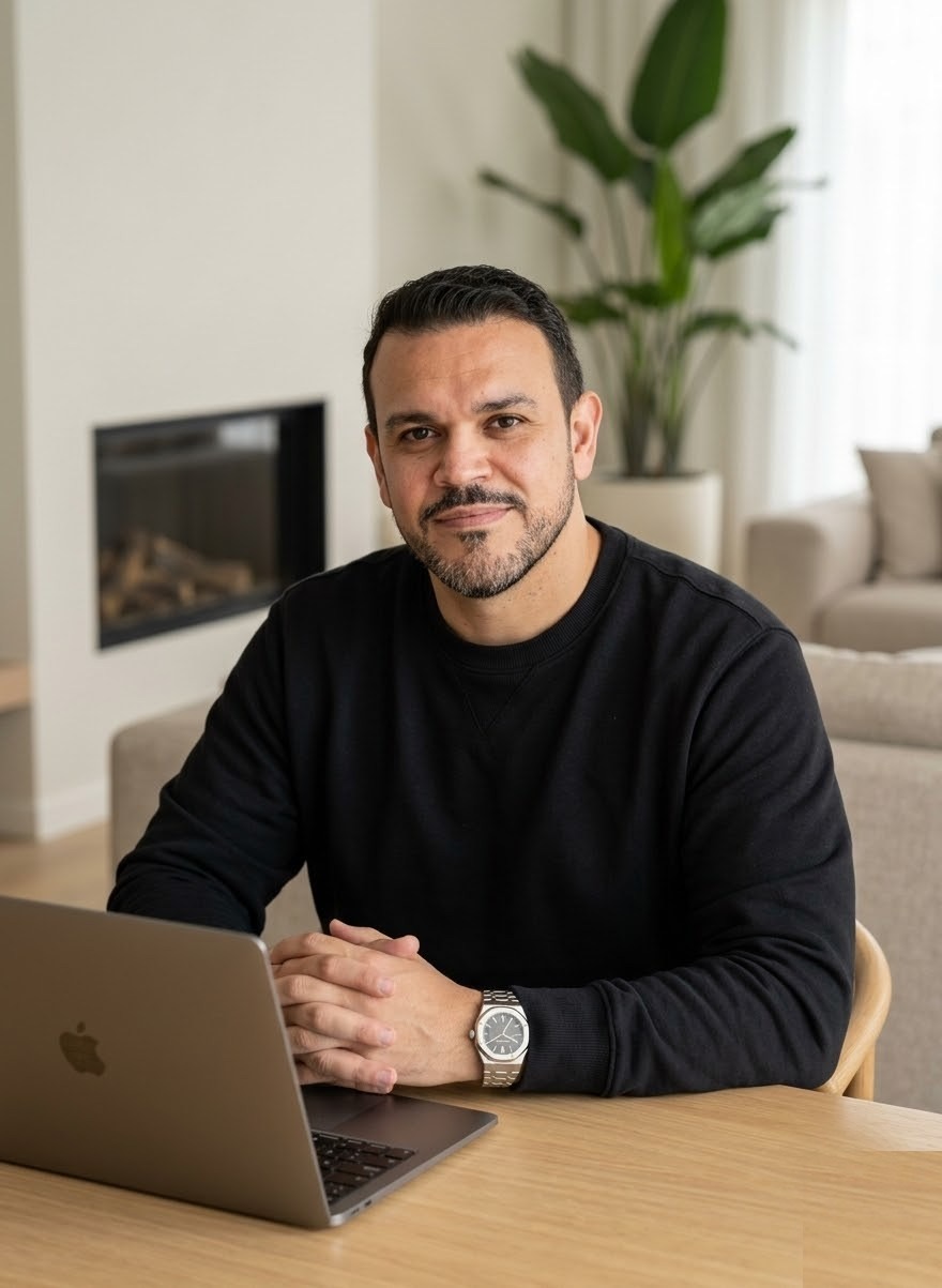 Marcelo Monier em seu ambiente de trabalho
